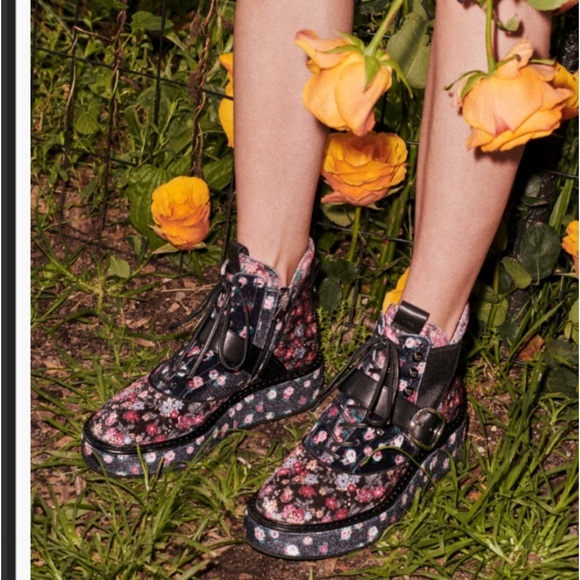 NIB! Coach X Tabitha Simmons SZ 7.5 B Chelsea urban hiker boots. - Picture 2 of 15